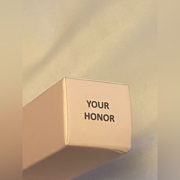 💄-Lip Advocate-💄 - Picture 5 of 7